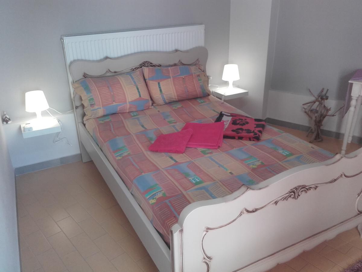 Jennys Apartment Preveza Esterno foto